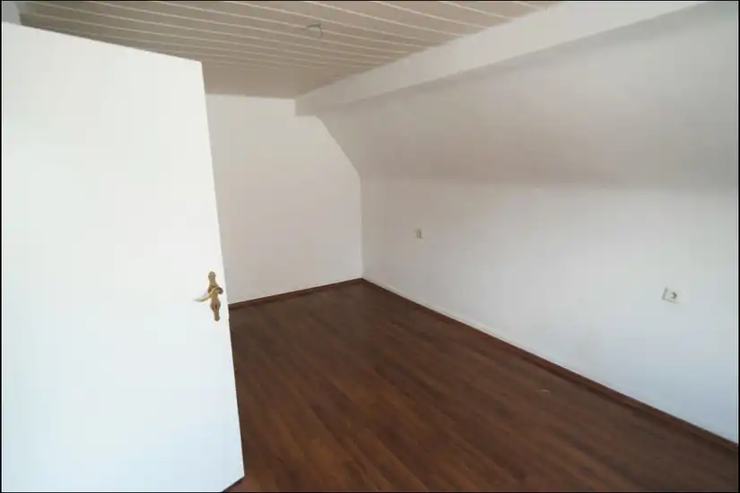 Zimmer 1 OG