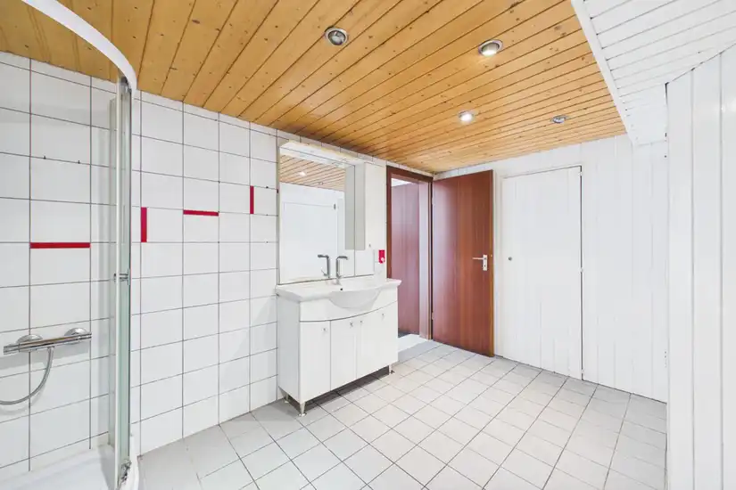 Badezimmer Untergeschoss